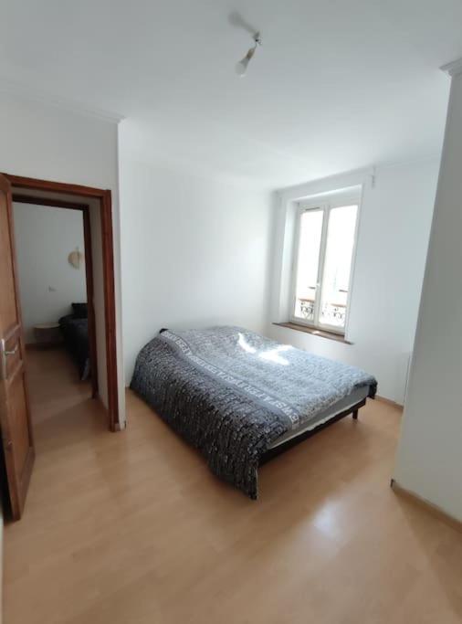 Duplex Cosy Apartment Gonesse Exterior photo